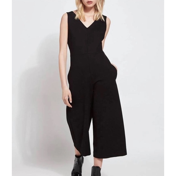 LYSSE Ponte Knit Jumpsuit  Black One Piece Crop Wide Leg NEW sz XS 2-4 - Picture 1 of 9